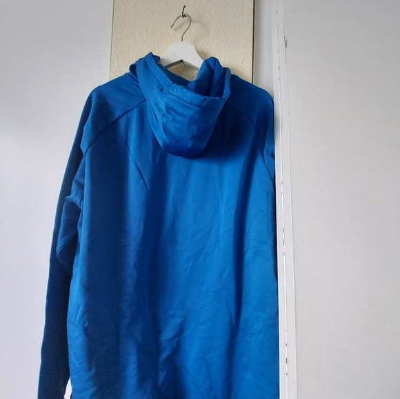 Nike Dry-Fit Hoodie - Picture 4 of 5